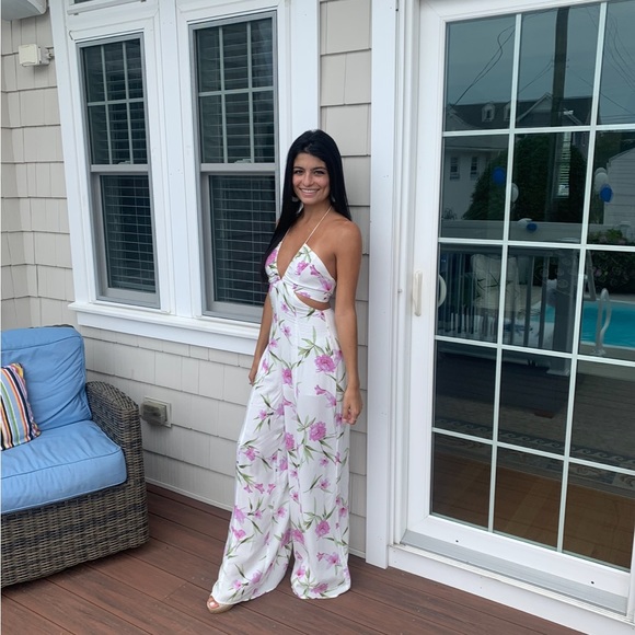 jumpsuit - Picture 2 of 6